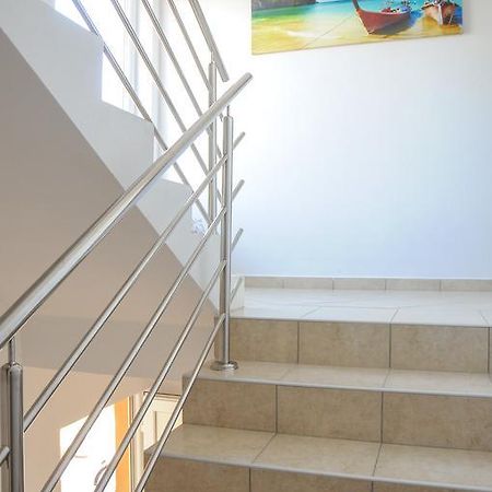 Apartmani Visnjic Sukošan Exterior foto