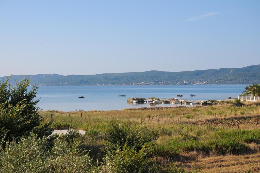 Apartmani Visnjic Sukošan Exterior foto